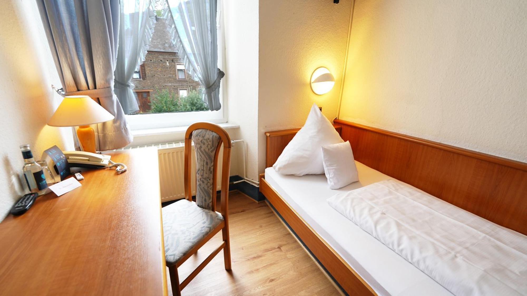 Vegan Hotel Und Restaurants Nicolay 1881 Zeltingen-Rachtig Exterior foto