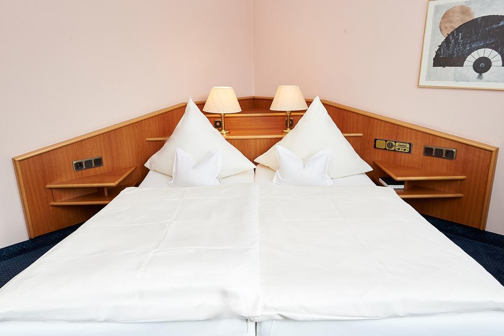 Vegan Hotel Und Restaurants Nicolay 1881 Zeltingen-Rachtig Exterior foto